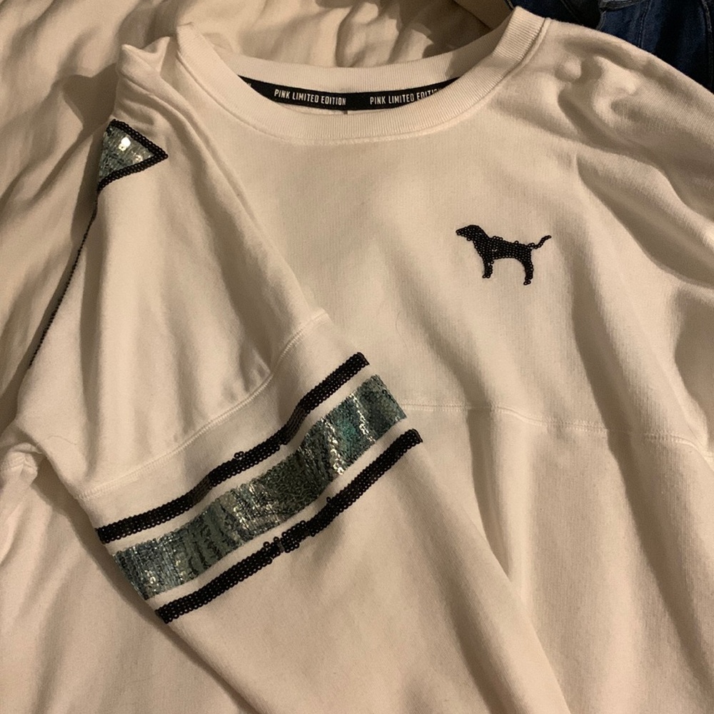 White PINK Sweatshirt